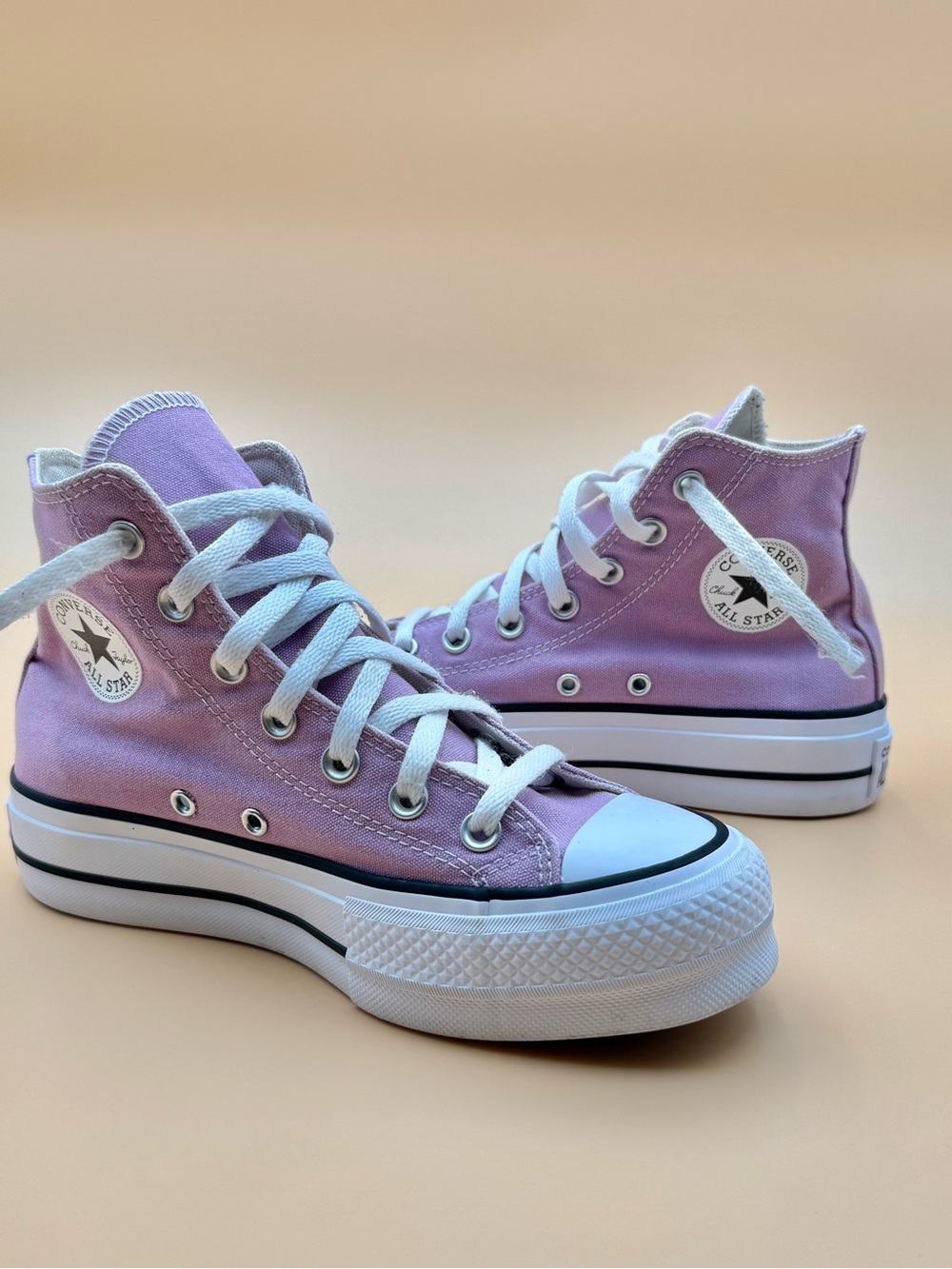 Converse Chuck Taylor All Star Lift Platform High Top Lace-Up Classic Amethyst